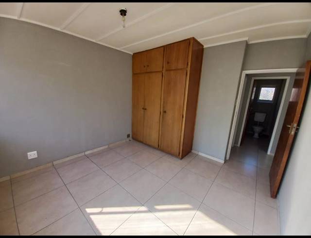 3 BEDROOM TOWNHOUSE FOR SALE IN SASOLBURG EXT 2
